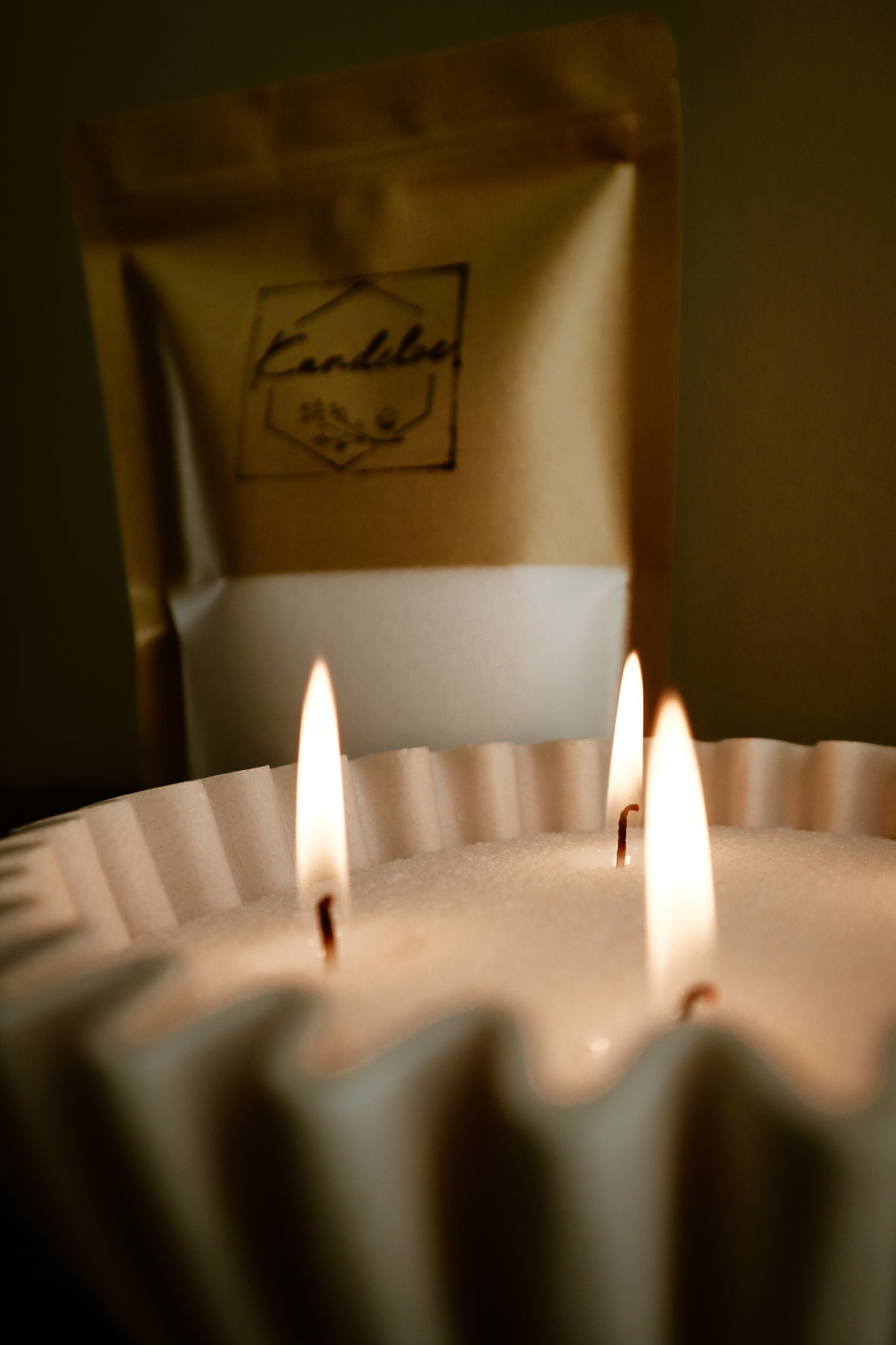 Kaarsenzand mét schaal (incl. 10 wieken)